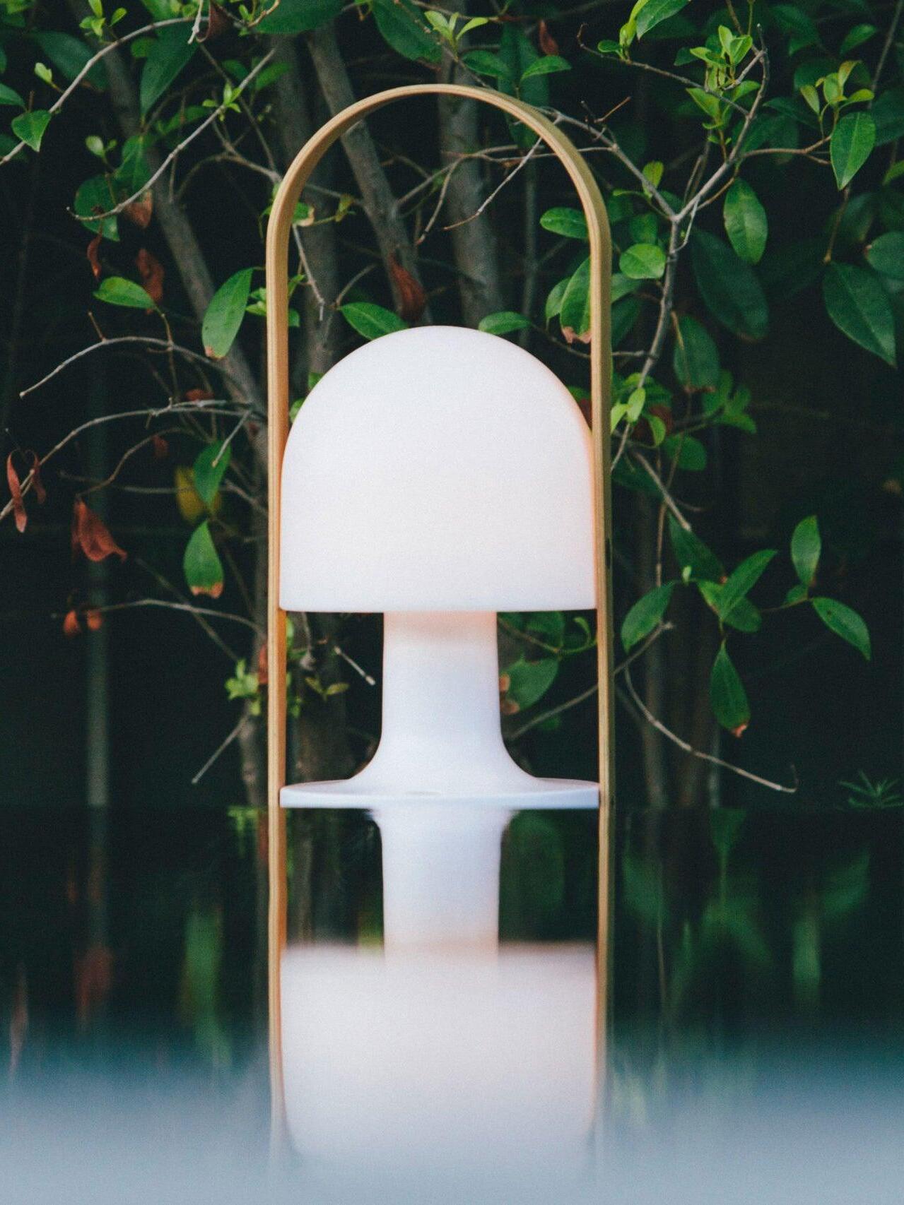 FollowMe Table Lamp - Cueteks