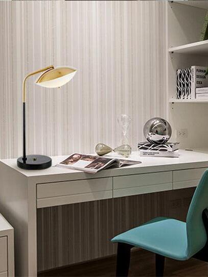 Marvin Desk Lamp - Cueteks