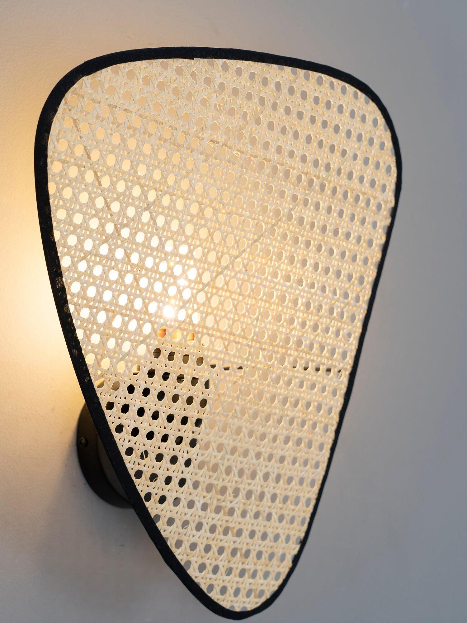 Rustic Bamboo Natural Screen Cannage Sconce - Cueteks