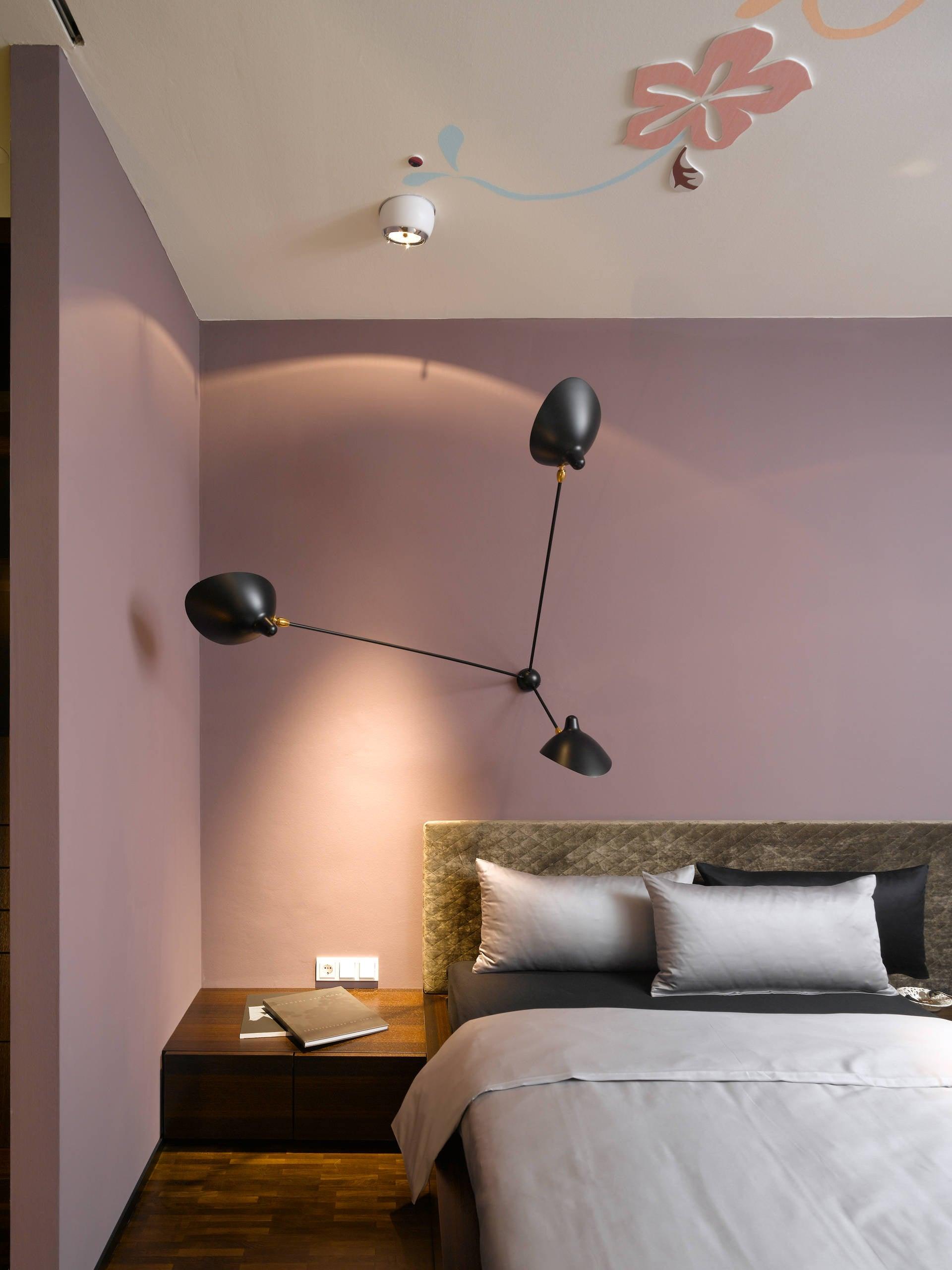 Serge Mouille Ceiling Lamp B - Cueteks