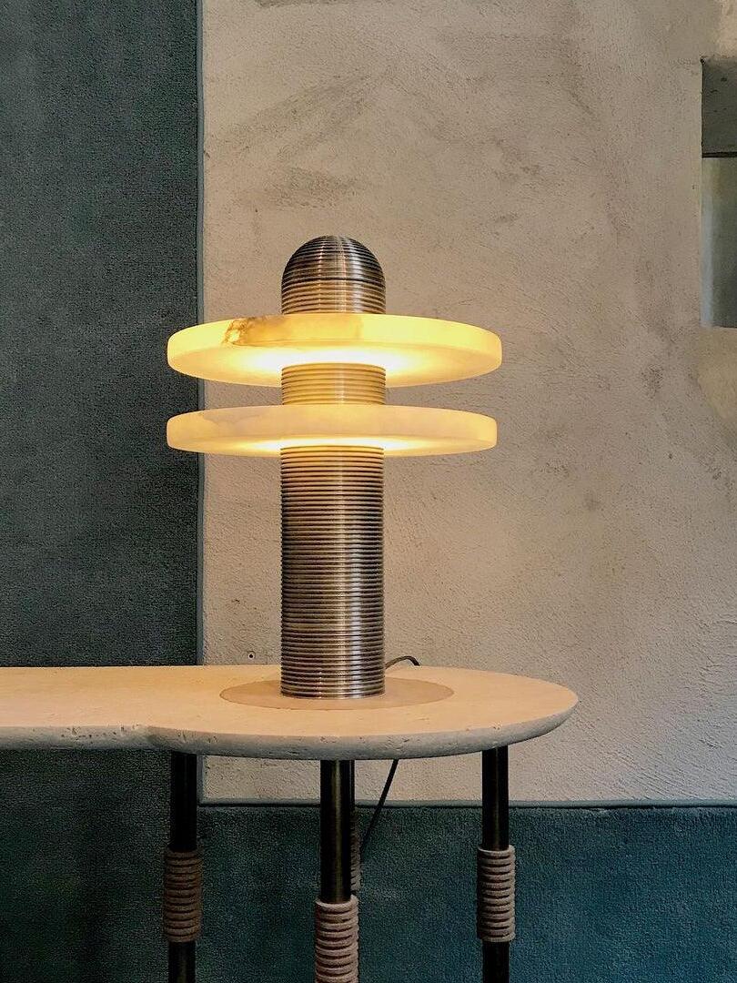 Median Table Lamp - Cueteks