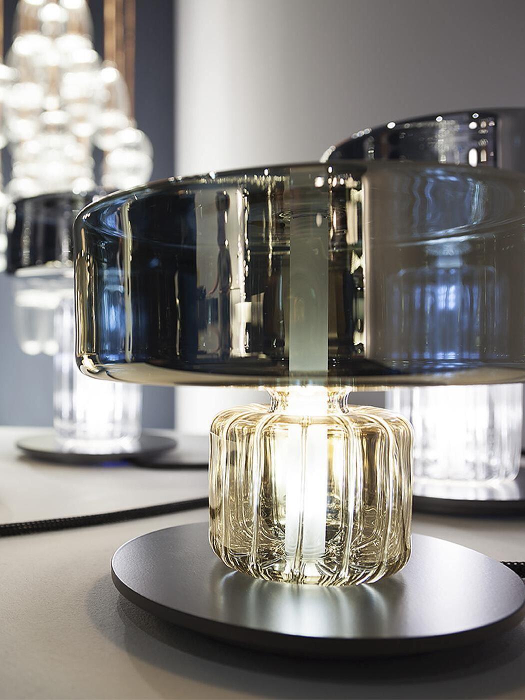 Modern Rapanui Geometric Glass Table Lamp - Cueteks