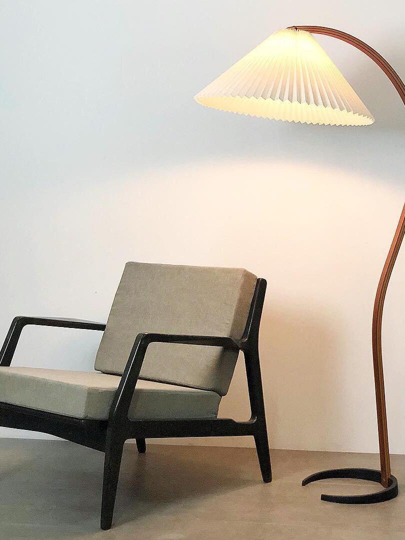 Caprani Floor Lamp - Cueteks