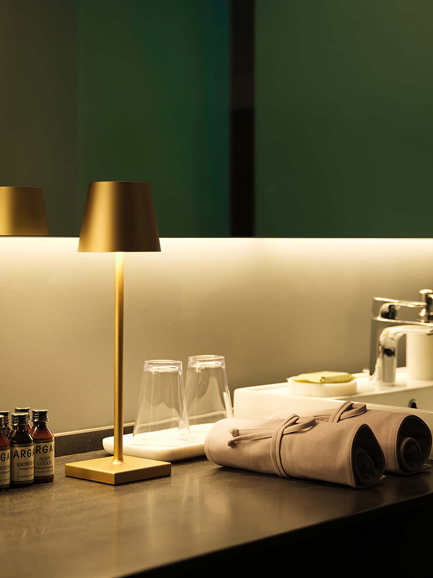 Macaroon Pro Rechargeble Table Lamp - Cueteks