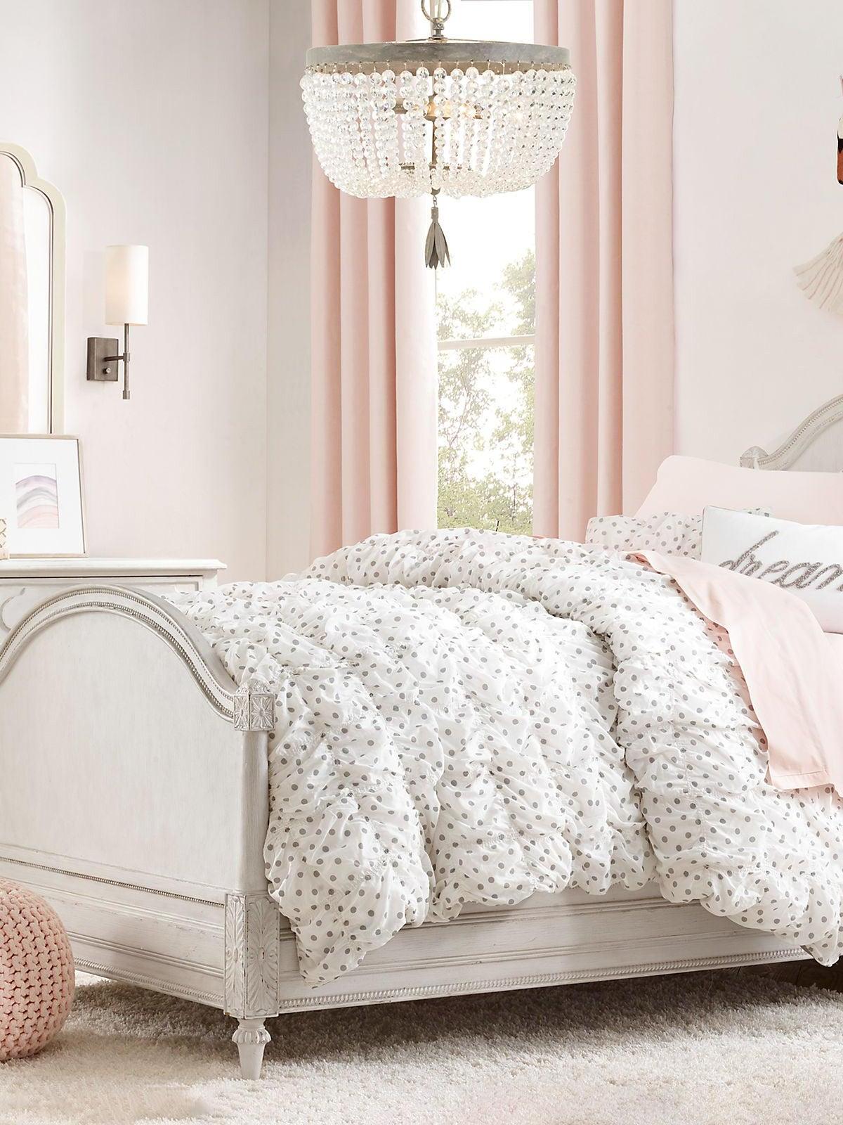Dauphine Crystal Ceiling Light - Cueteks