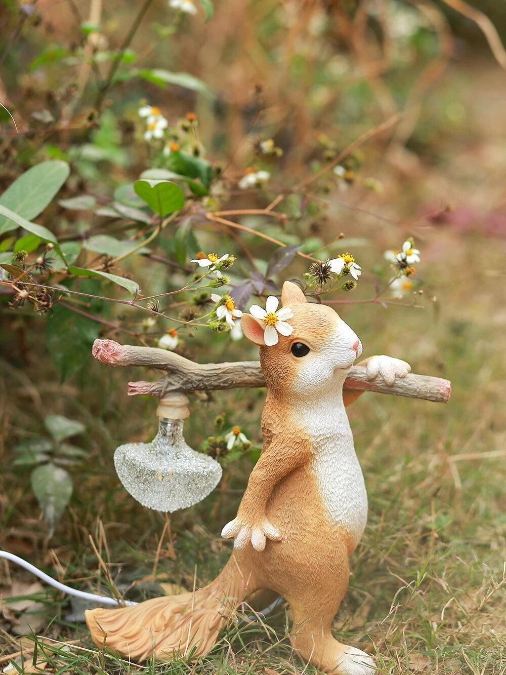 Squirrel Table Lamp - Cueteks