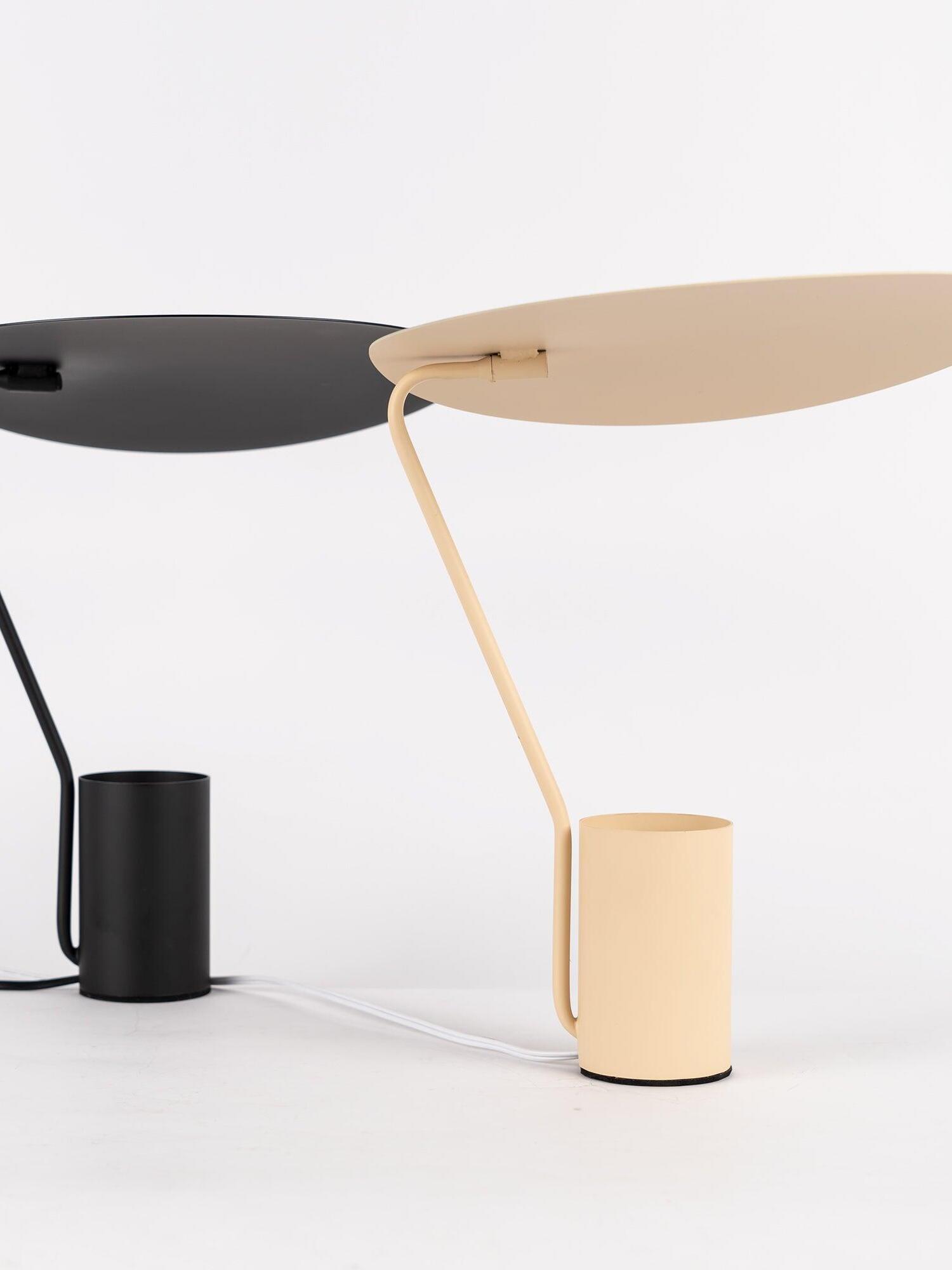 Creative Ombre Leaf Shape Table Lamp - Cueteks