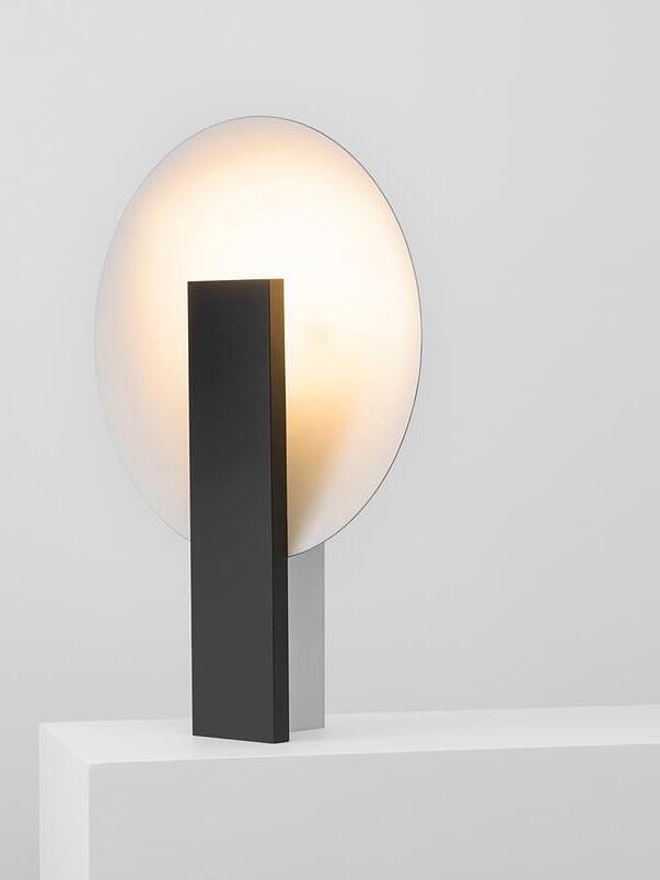 Futuristic Orbe Geometric Metal Table Lamp - Cueteks