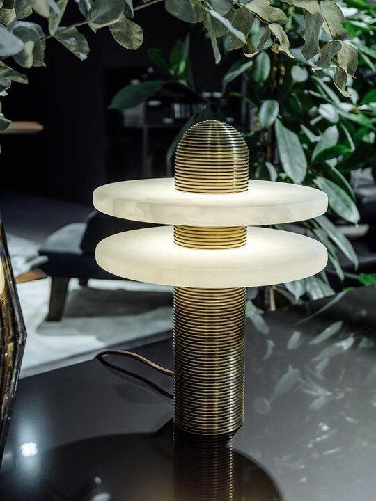 Median Table Lamp - Cueteks
