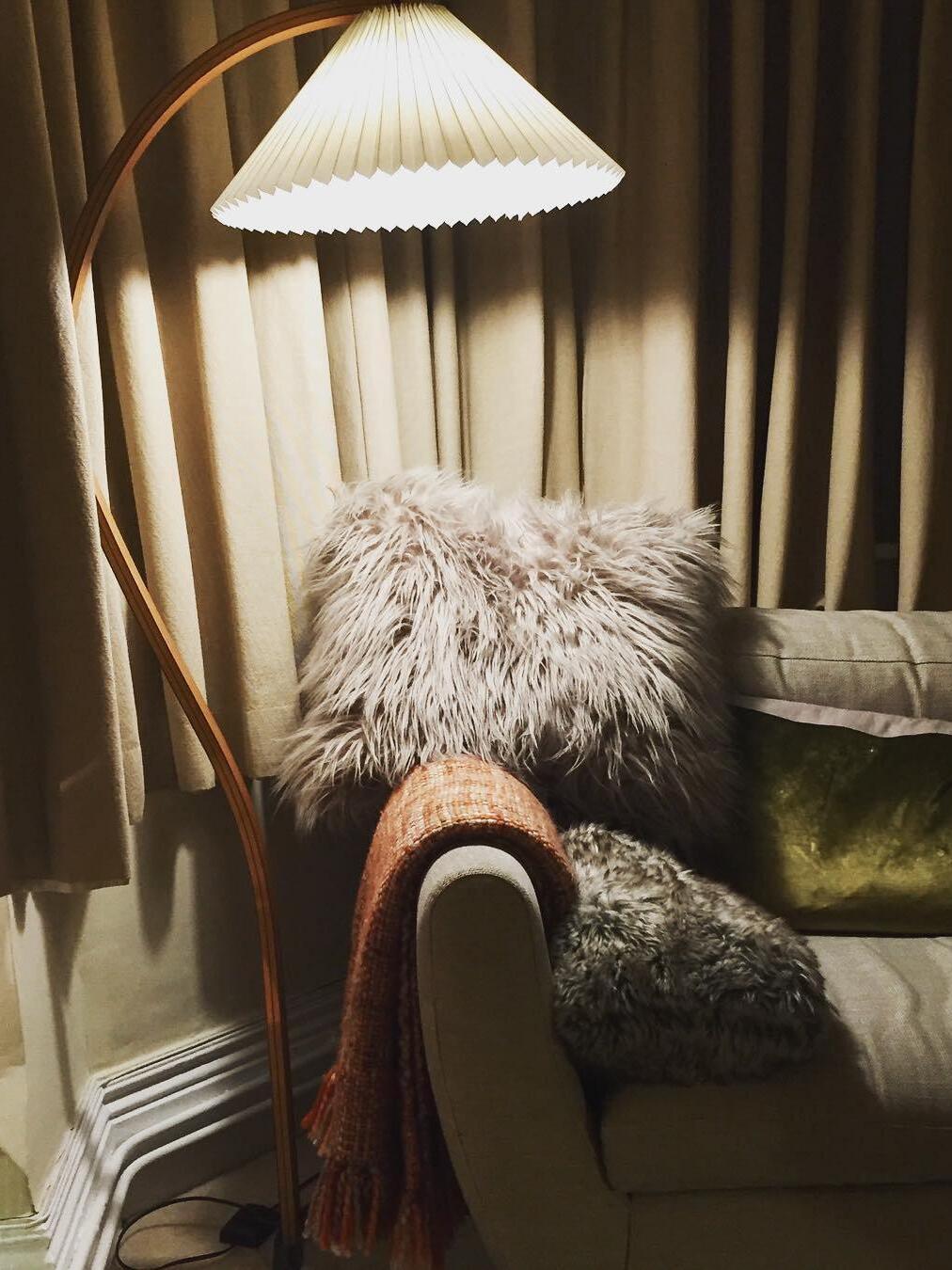 Caprani Floor Lamp - Cueteks