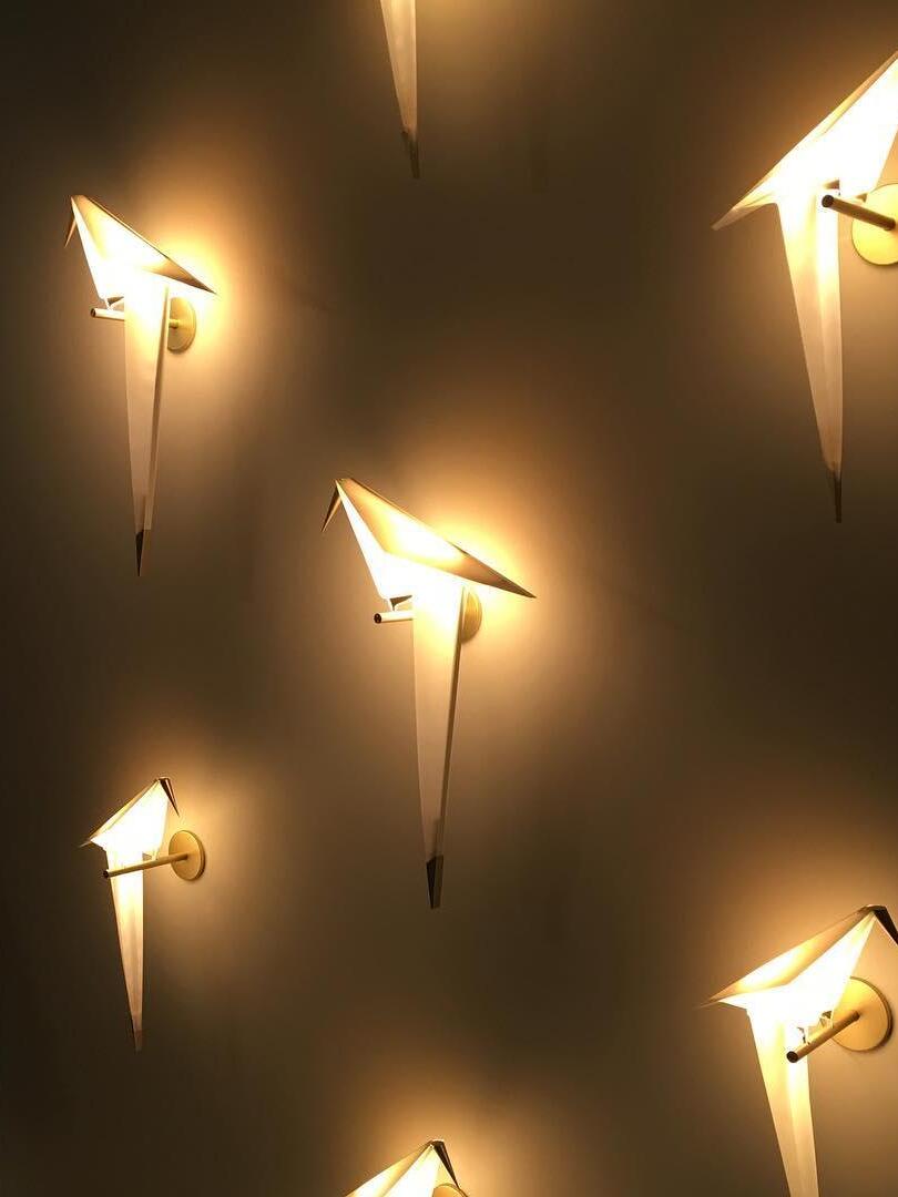 Modern Metal Perching Bird Wall Lamp For Bedroom - Cueteks