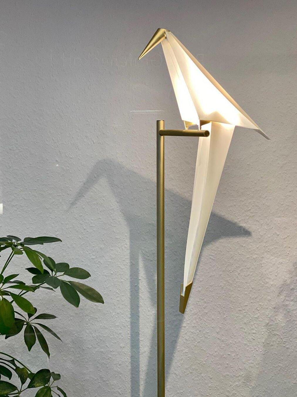 Perching Bird Table lamp - Cueteks