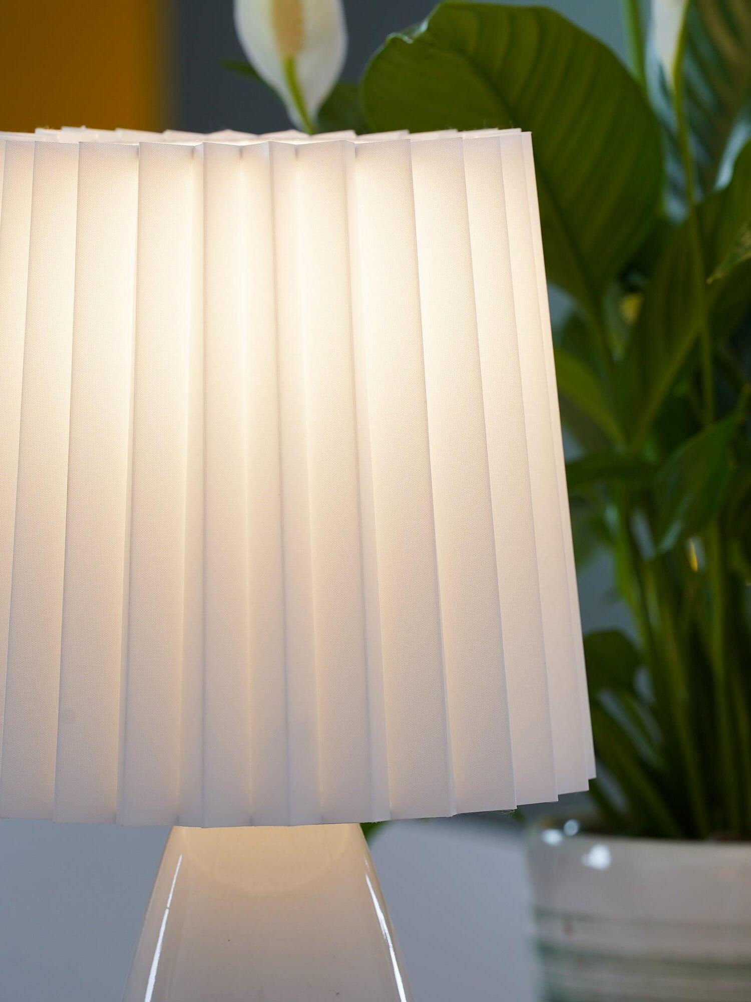 Delilah Table Lamp - Cueteks