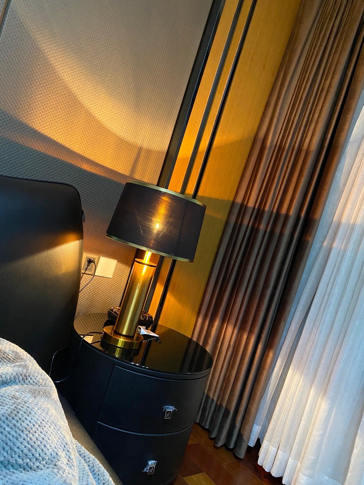 Jaspar Table Lamp - Cueteks