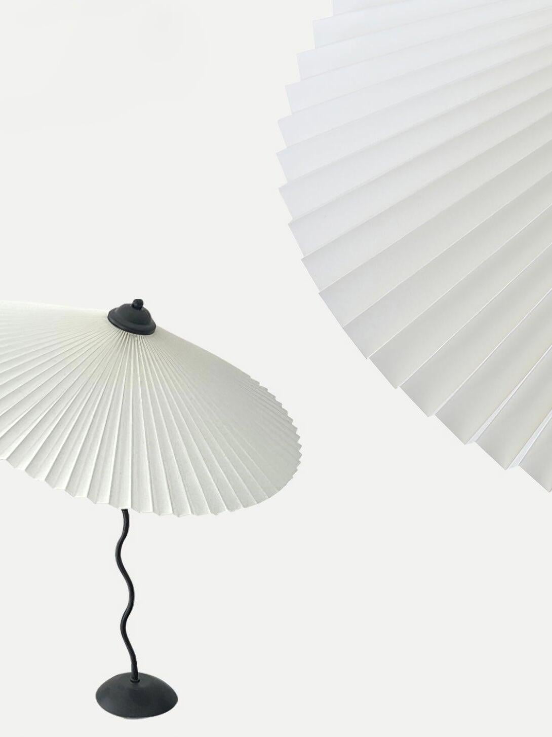 Pleated Hat Table Lamp - Cueteks