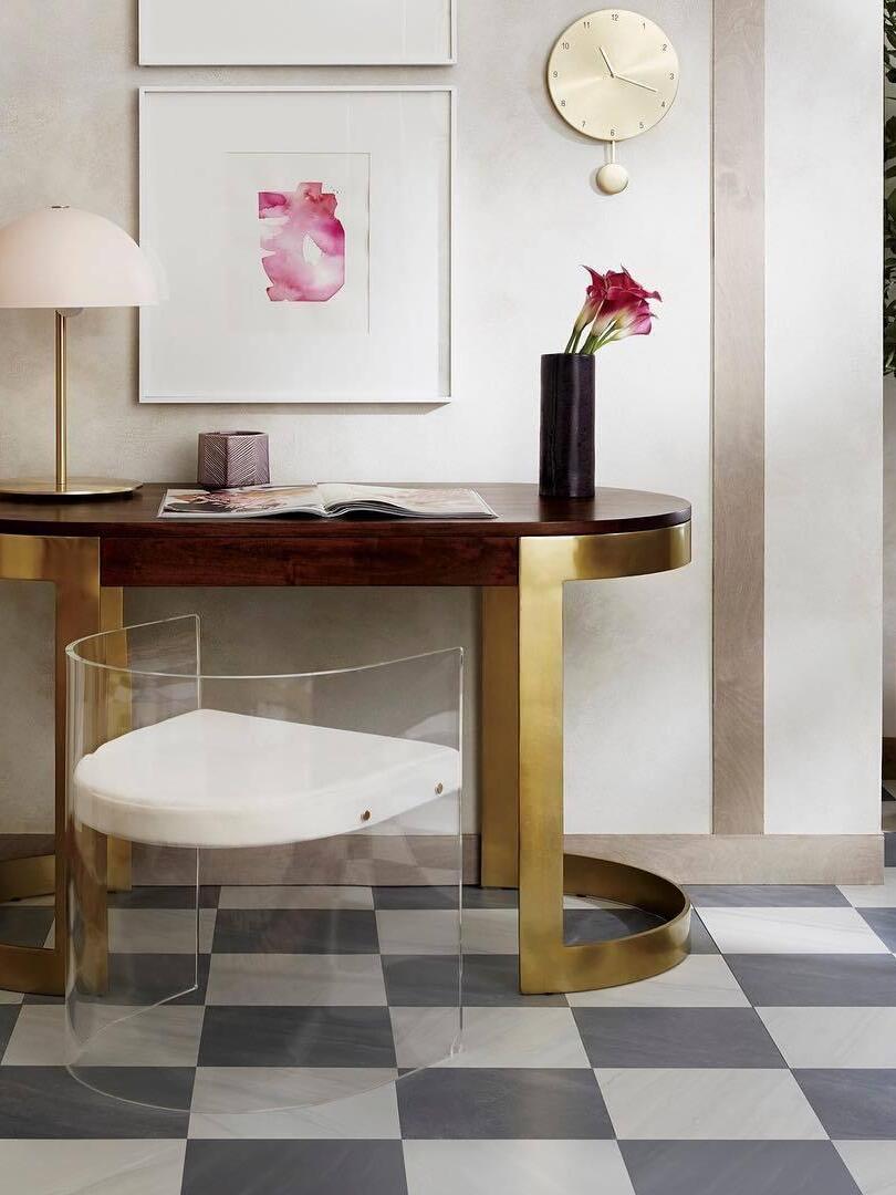 Modern Metal Acrylic Hanna Table Lamp - Cueteks