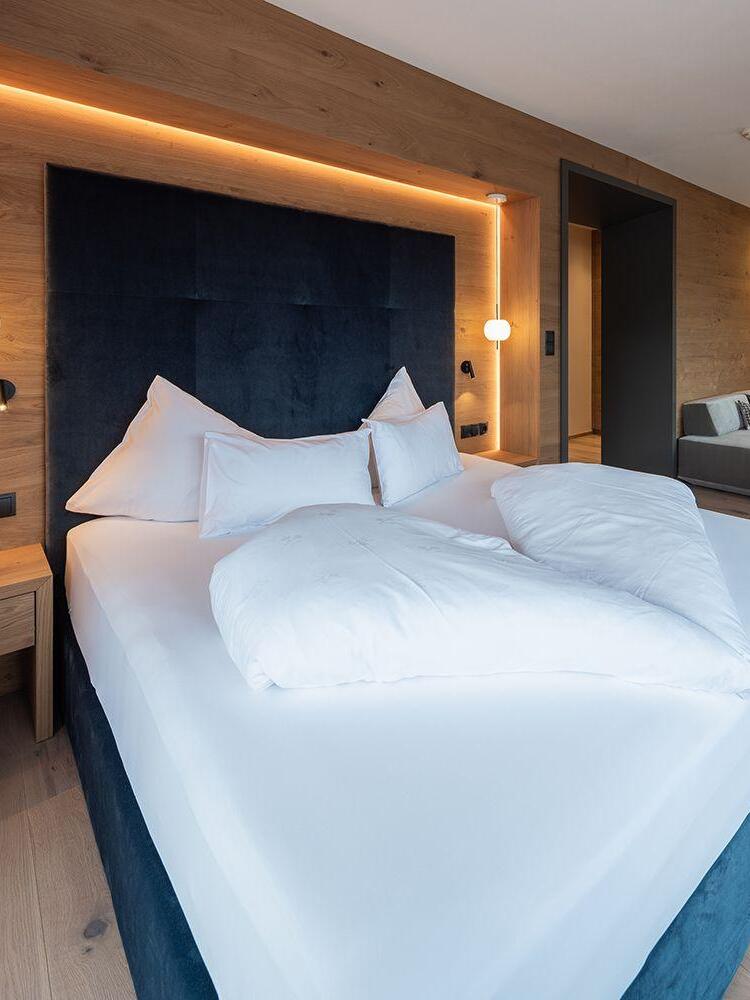 Small white globe lights in a bedroom alcove