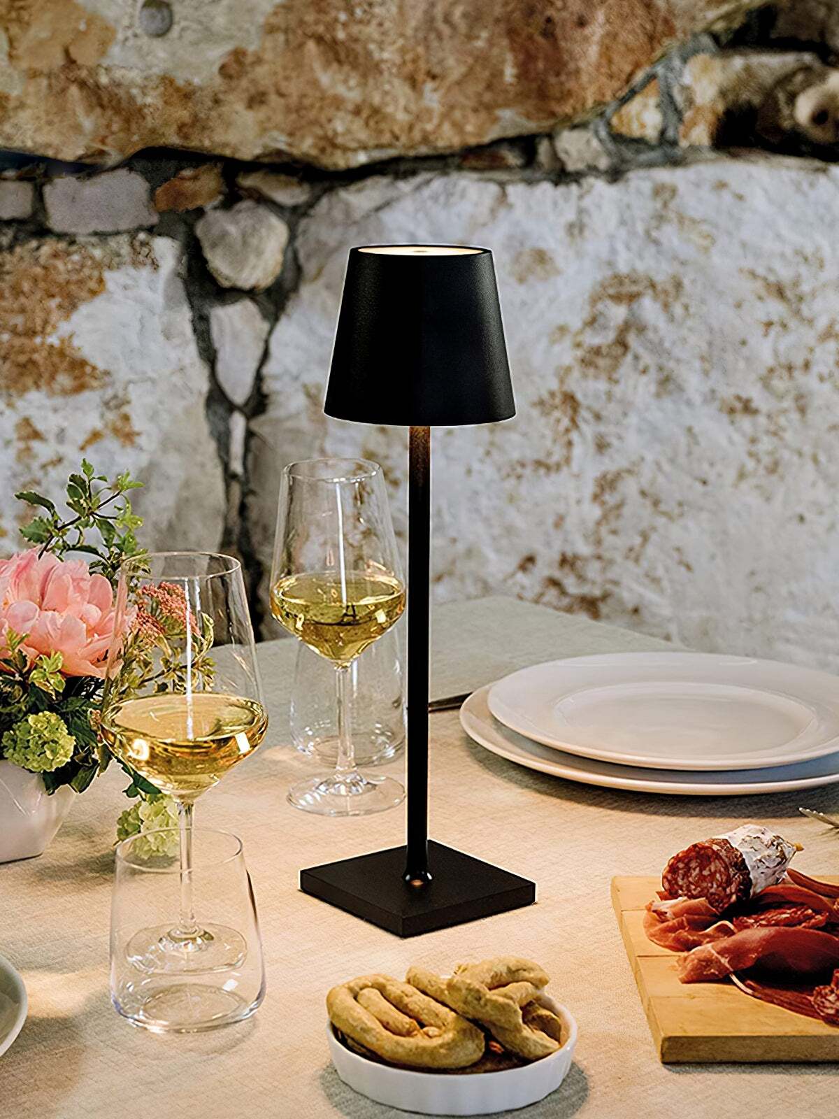 Macaroon Pro Rechargeble Table Lamp - Cueteks