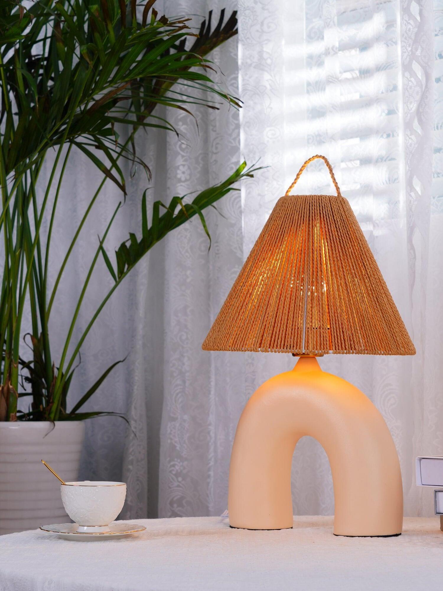 Arched Table Lamp - Cueteks