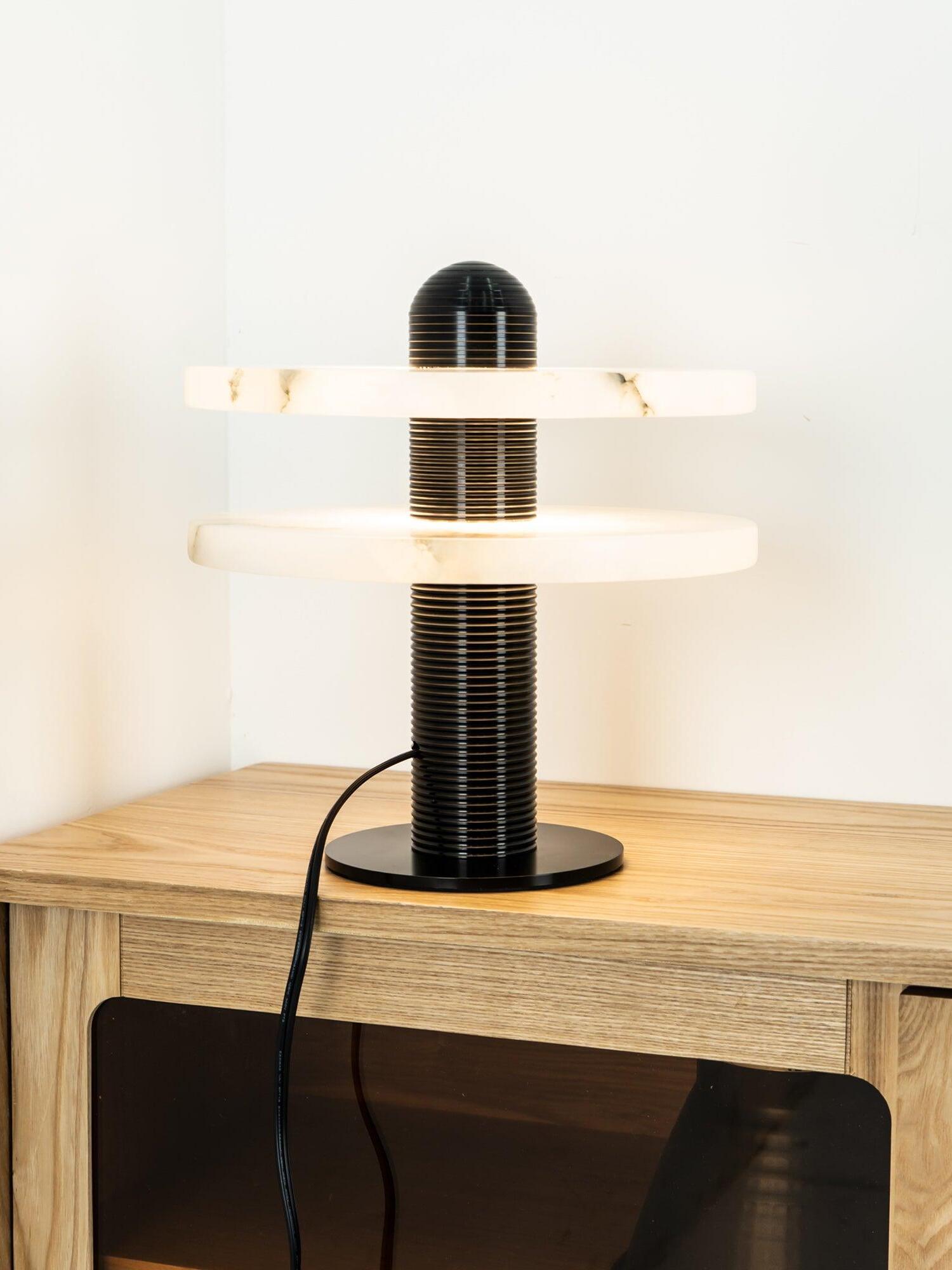Median Table Lamp - Cueteks