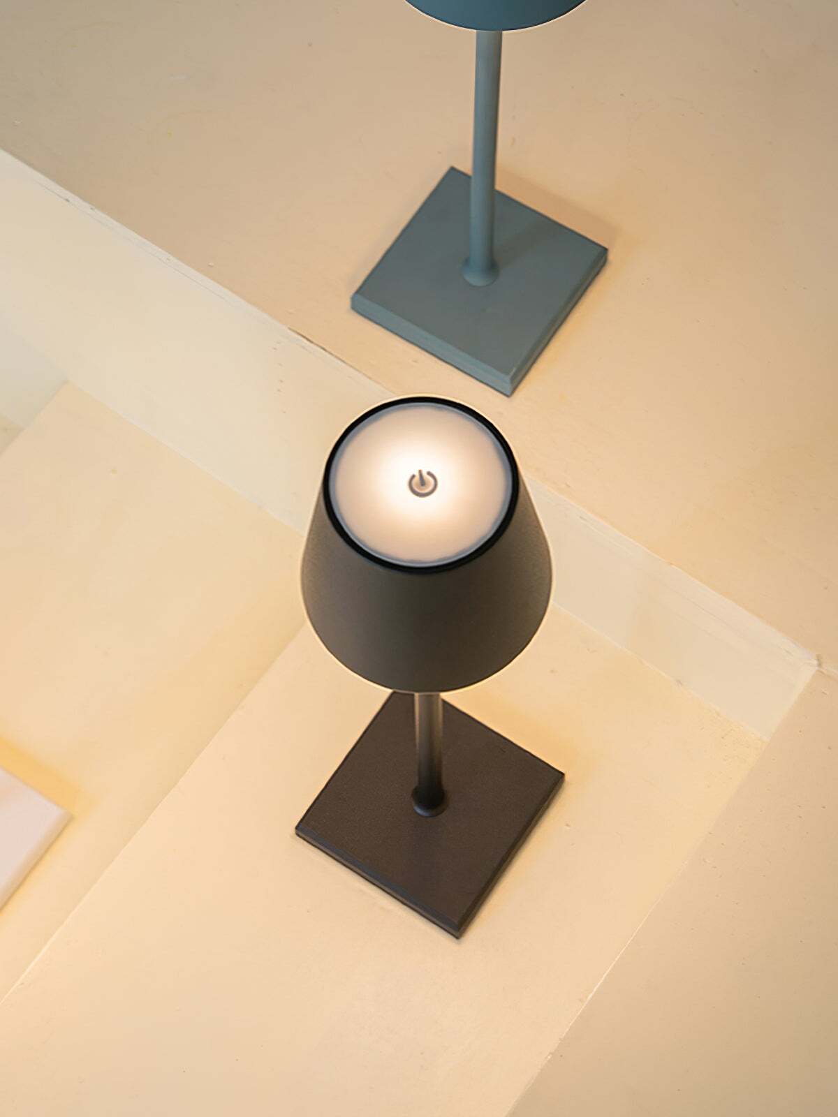Macaroon Pro Rechargeble Table Lamp - Cueteks