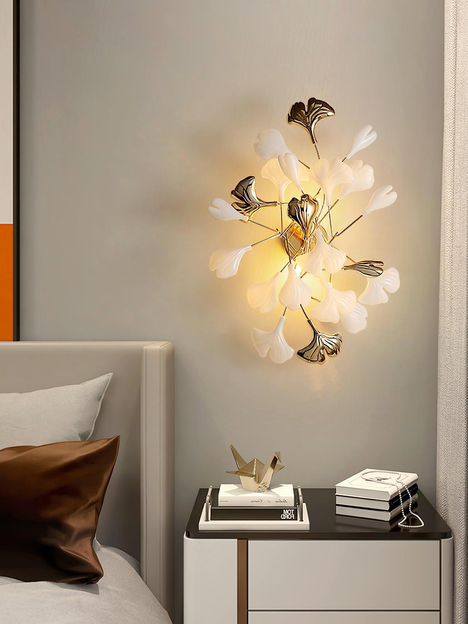 Classic Ceramics Flower Gingko Wall Lamp - Cueteks