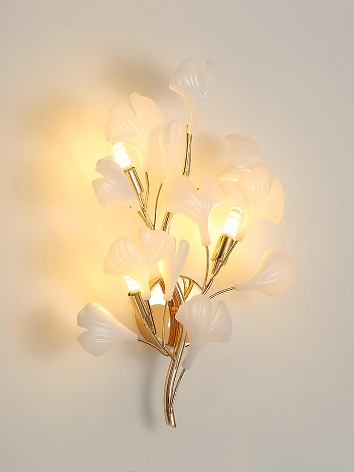 Classic Ceramics Flower Gingko Wall Lamp - Cueteks