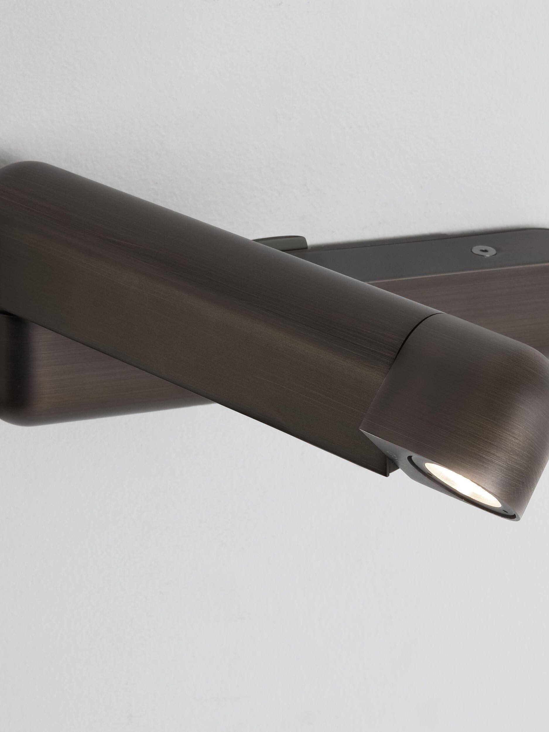 Corsa LED Bedside Light - Cueteks