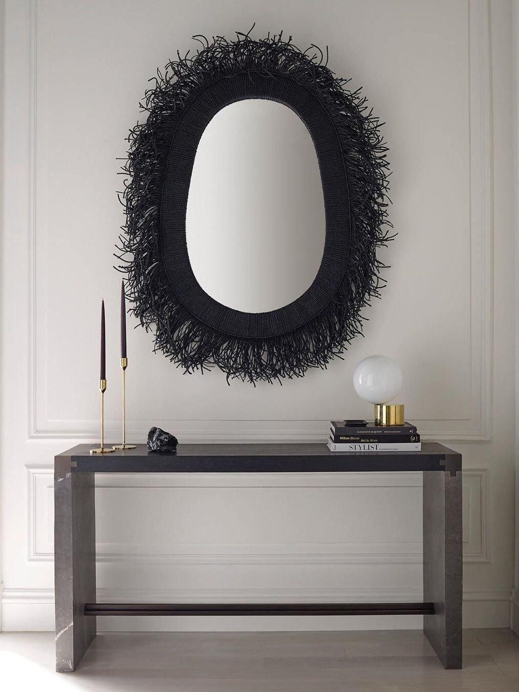 Modern Tip of The Tongue Glass Ball Table Lamp - Cueteks
