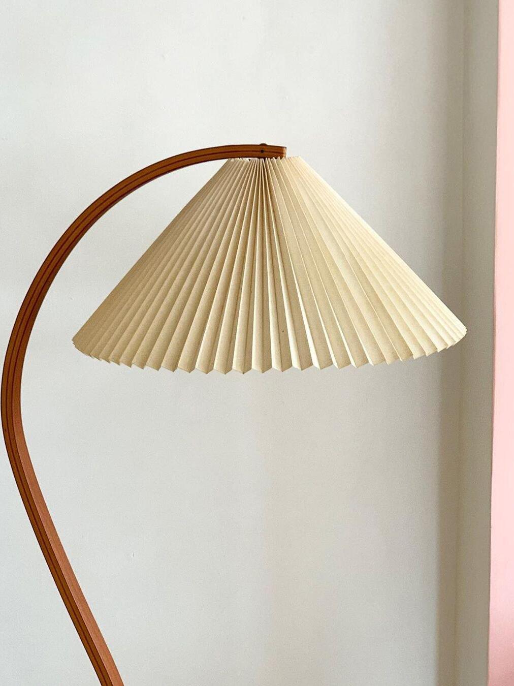 Caprani Floor Lamp - Cueteks
