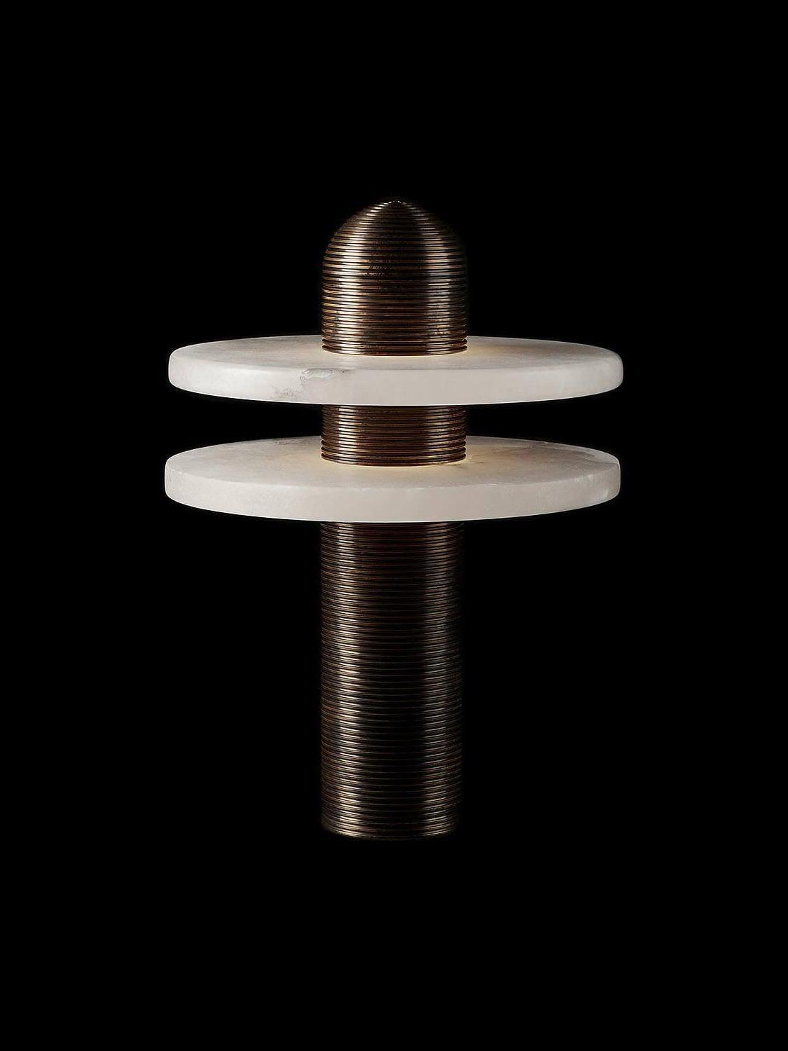 Median Table Lamp - Cueteks