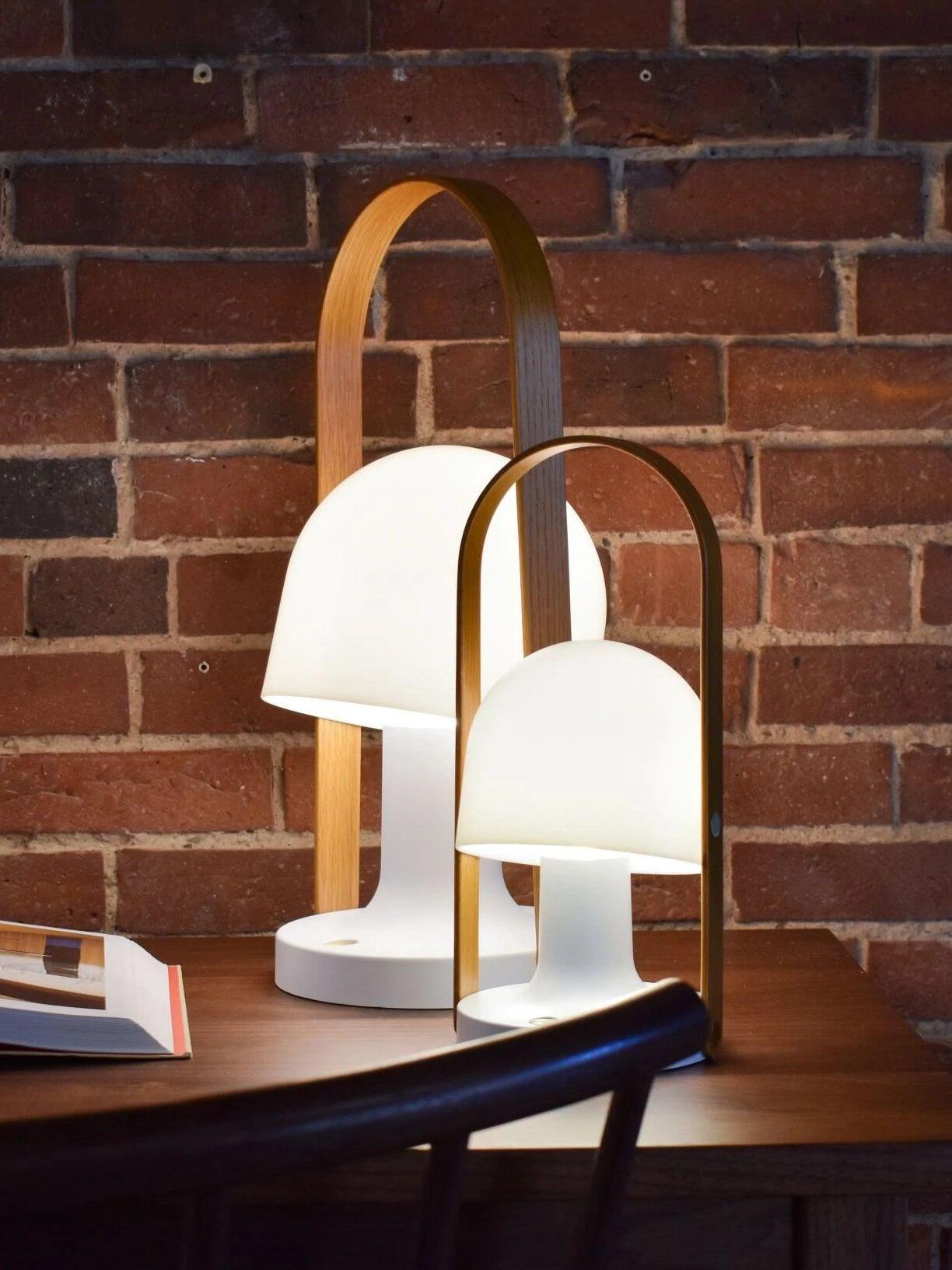 FollowMe Table Lamp - Cueteks