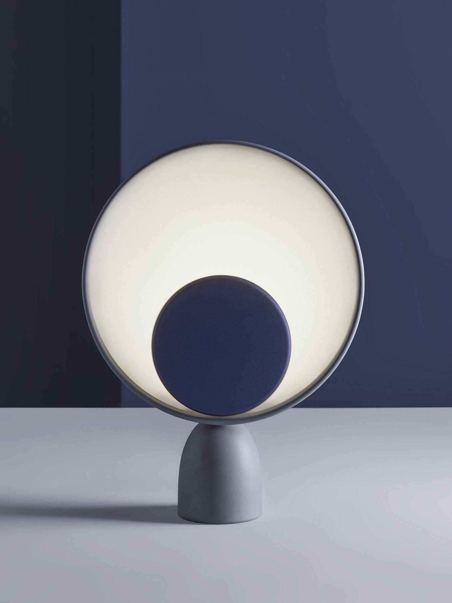 Macaroon Blooper Disc LED Decorative Table Lamp - Cueteks
