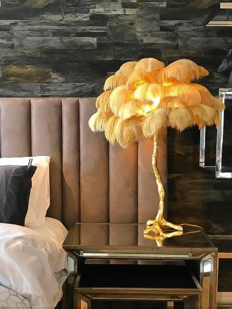 Ostrich Feather Table Lamp - Cueteks
