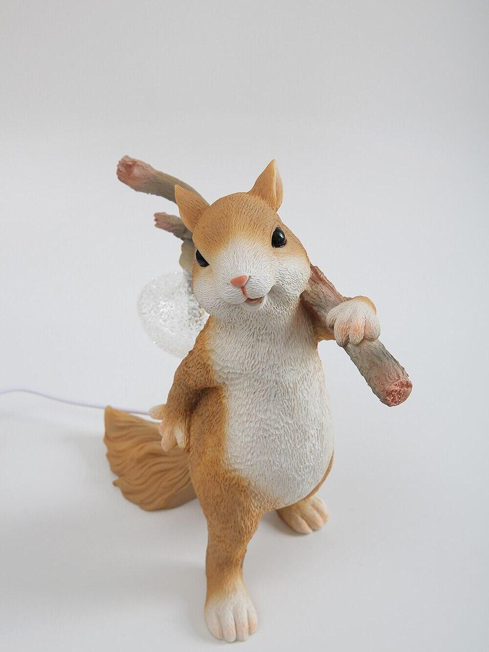 Squirrel Table Lamp - Cueteks