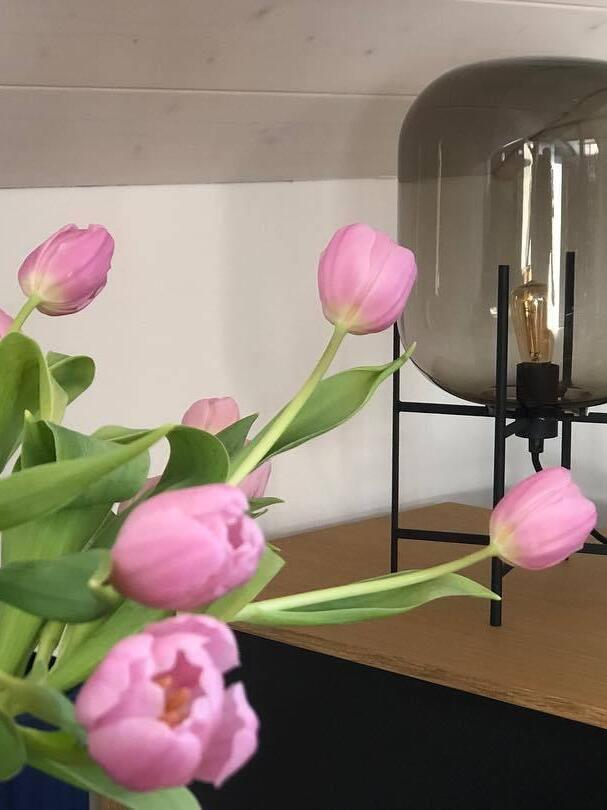Classic Oda Transparant Glass Ball Table Lamp - Cueteks