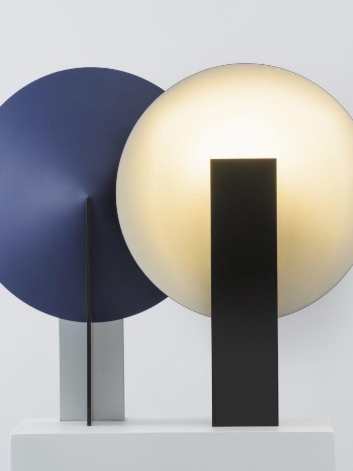 Futuristic Orbe Geometric Metal Table Lamp - Cueteks