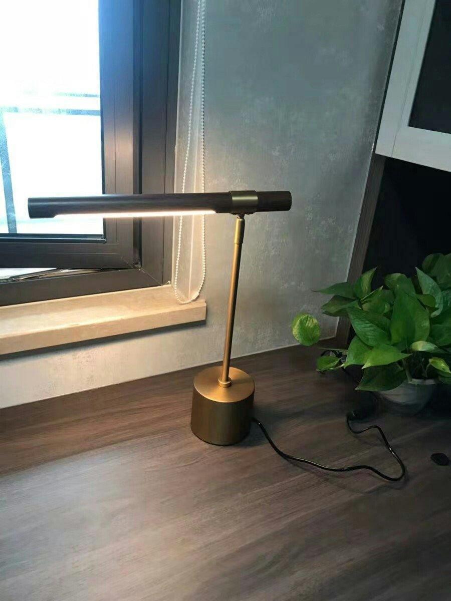 Linear Table Lamp - Cueteks