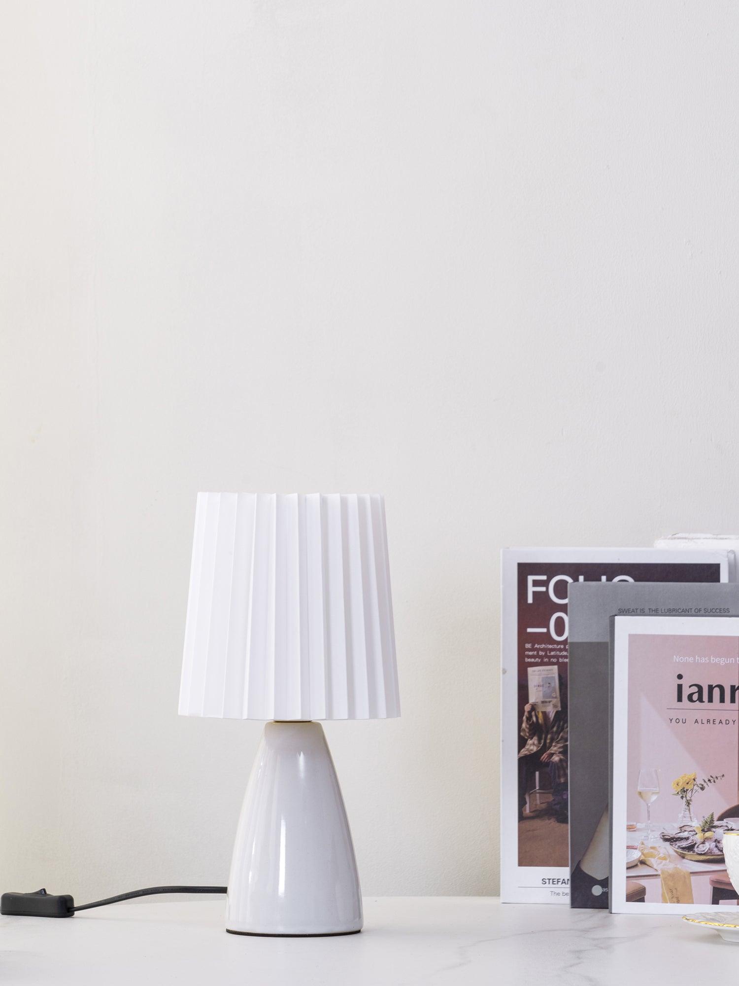 Delilah Table Lamp - Cueteks