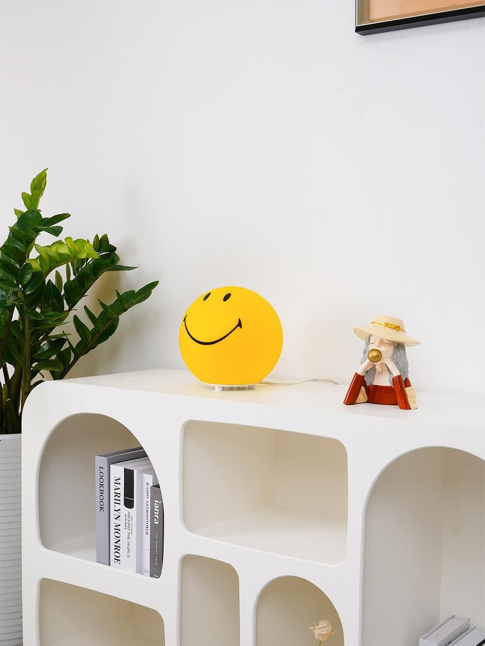 Smiling Decorative Rechargeable Table Lamp - Cueteks