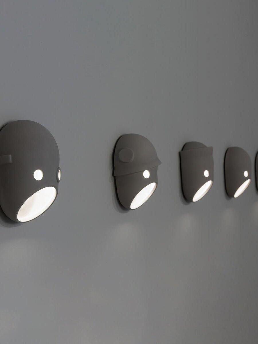 Mask Wall Light - Cueteks