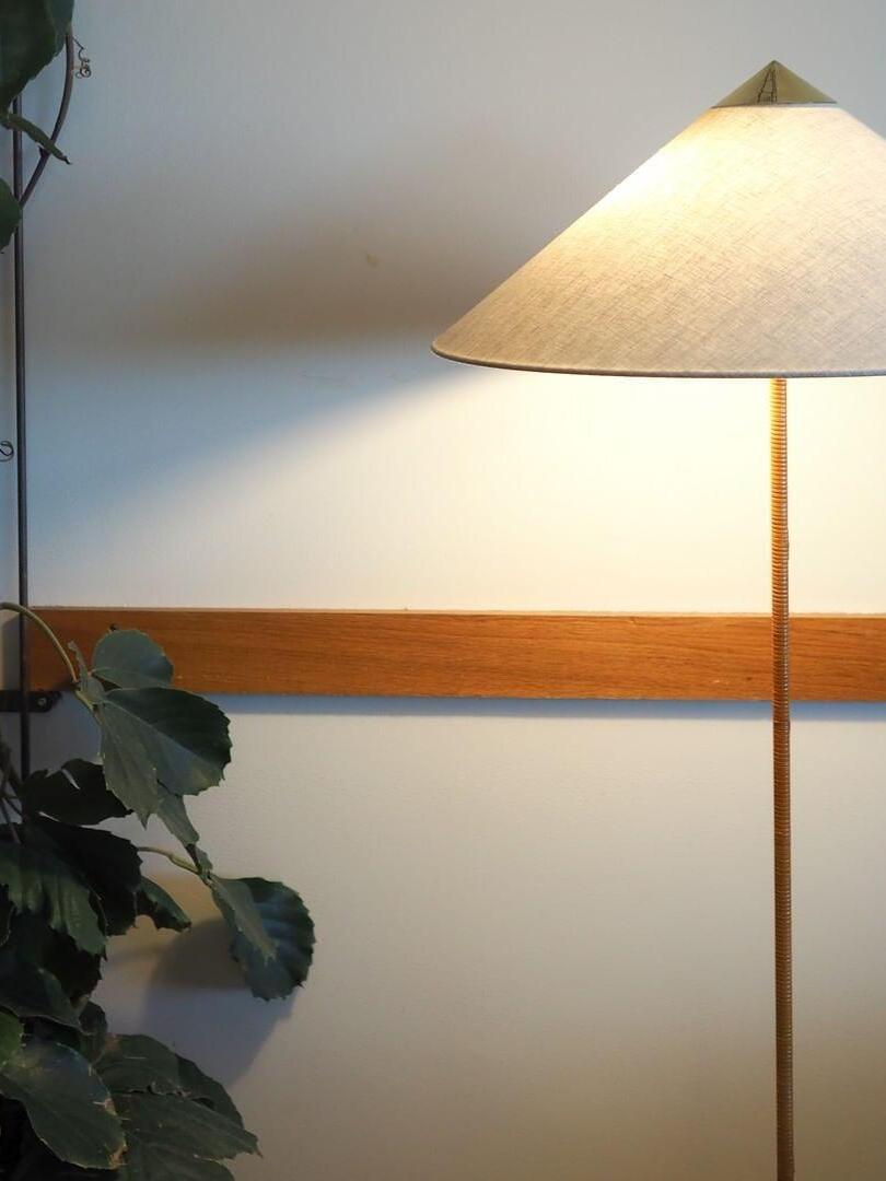 9602 Floor Lamp - Cueteks
