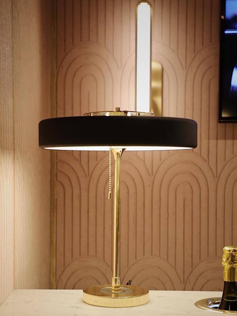 Revolve Table Lamp - Cueteks