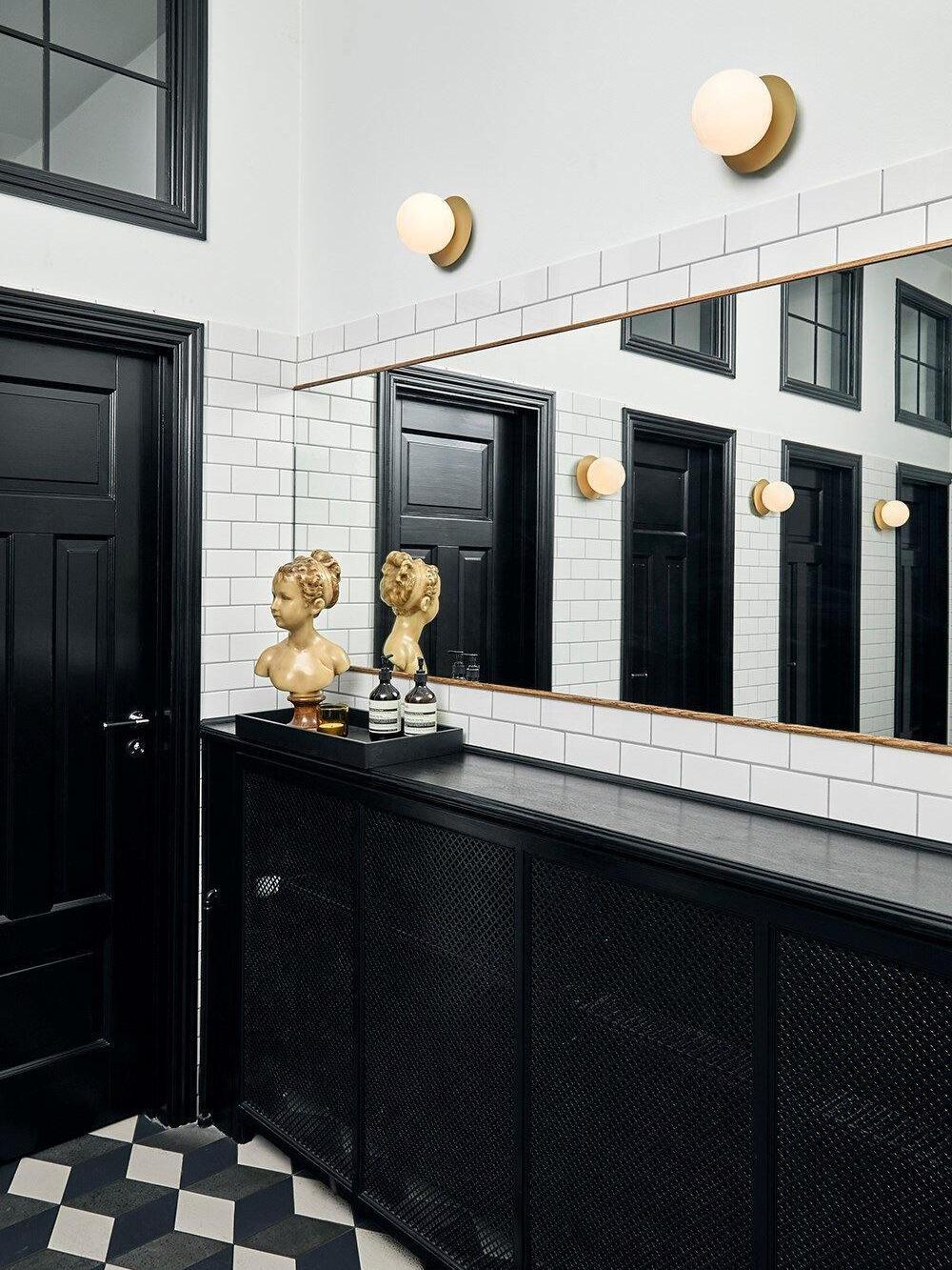 Liila Wall Sconce - Cueteks