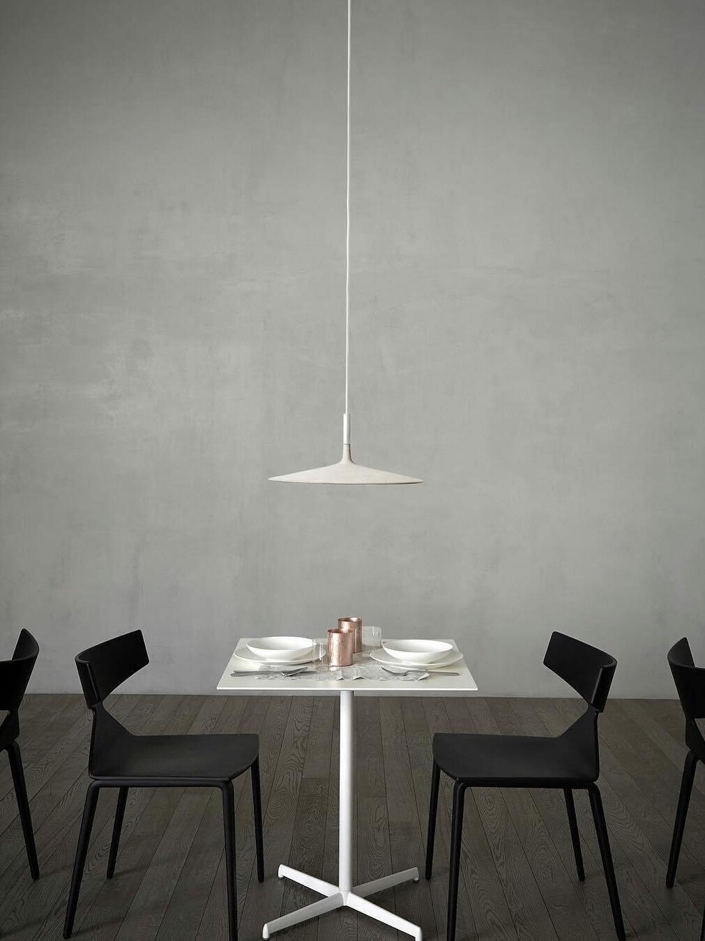 Aplomb Metal Pendant Lamp - Cueteks