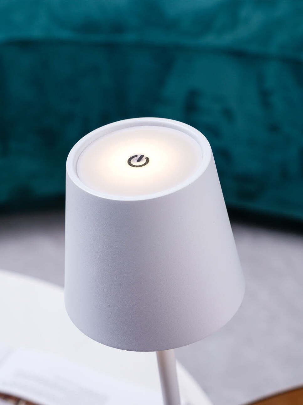 Macaroon Pro Rechargeble Table Lamp - Cueteks