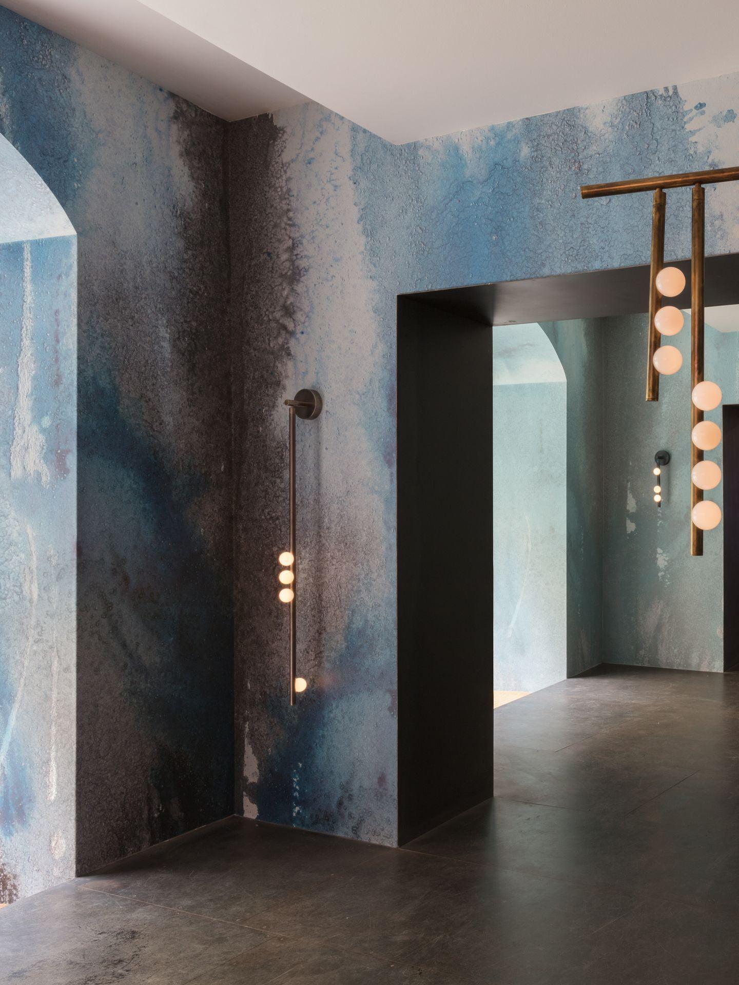 Brass Glass Tube Wall Lamp - Cueteks