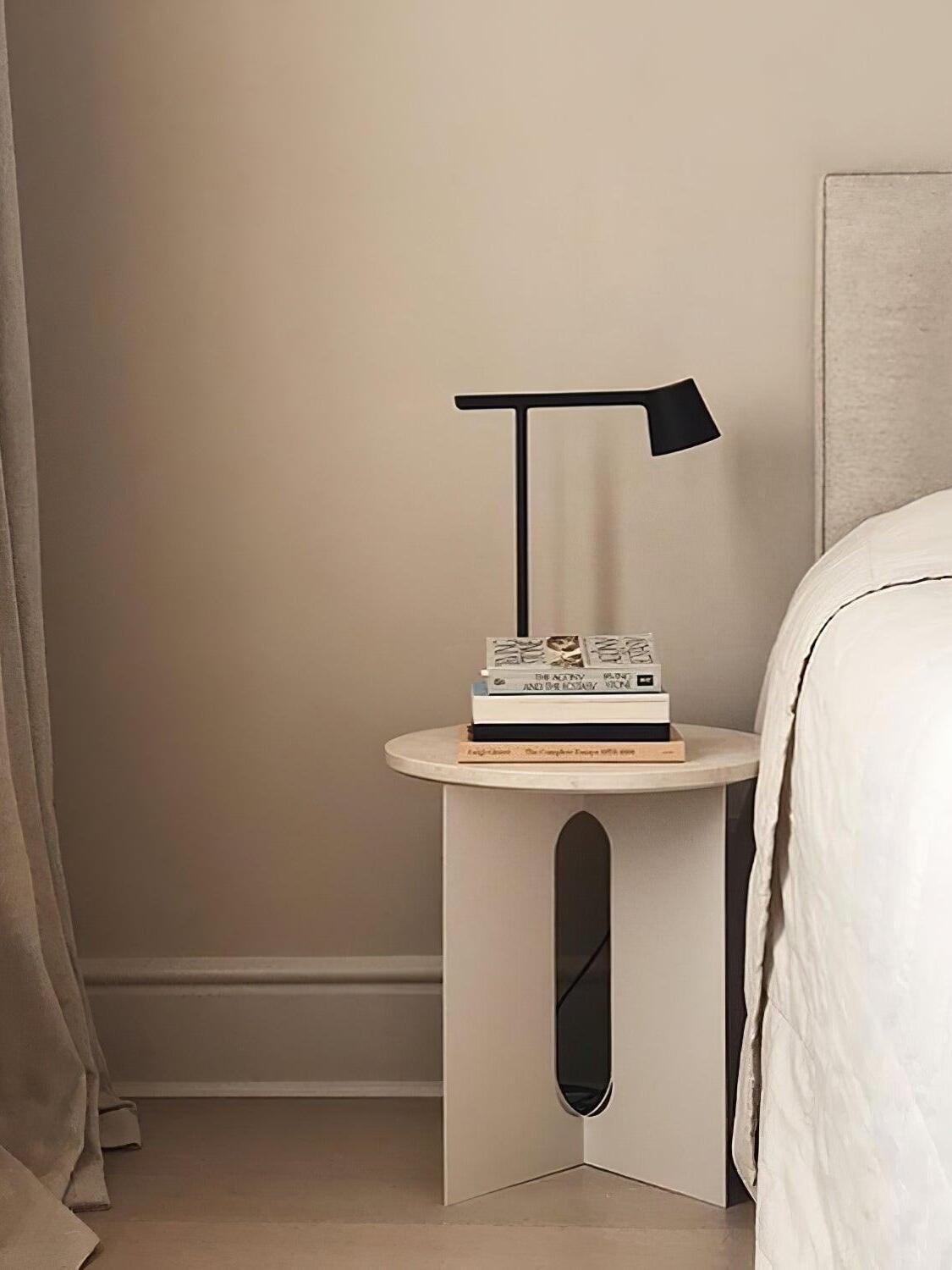 Tip Table Lamp - Cueteks