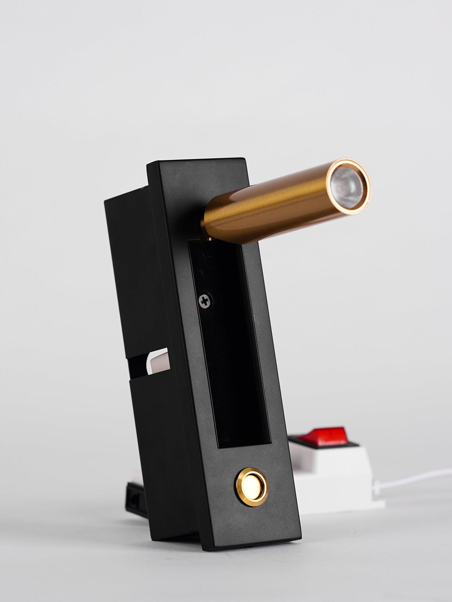 Cylindrical head extended from a recessed black box