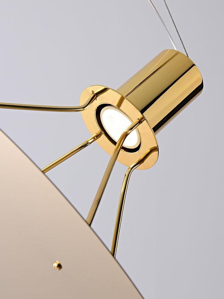 Close view of Gold light module and supporting rods